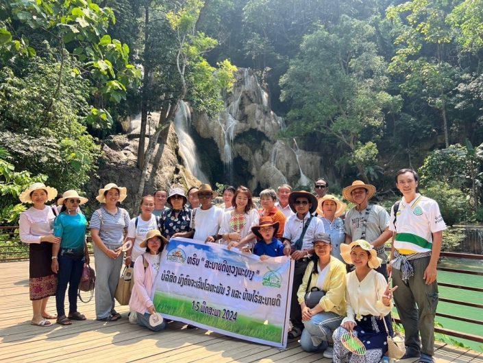 ทริปสะบายดีหลวงพระบาง-ทีมงานบ้านไร่สะบายดี